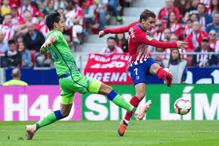 西甲德比:贝蒂斯主场斗法塞维利亚,欧战与保级之争白热化